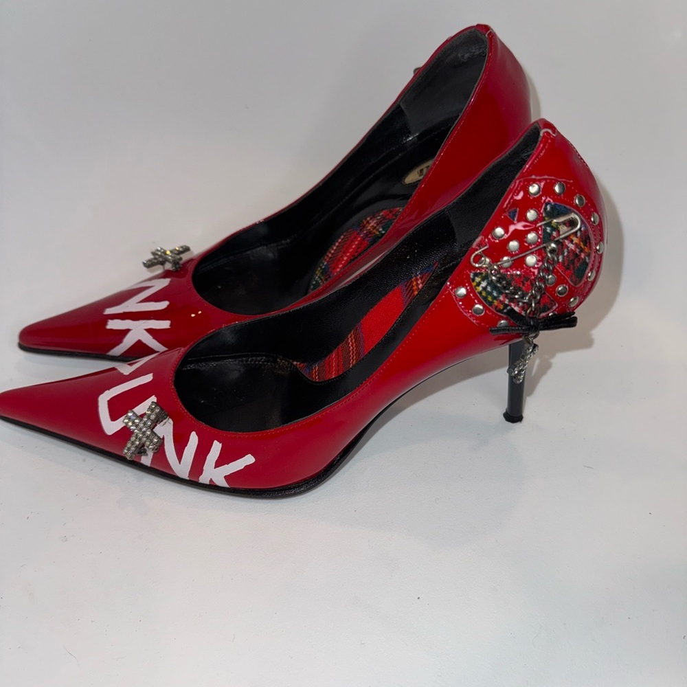 Le Silla Punk Red Stiletto Heels - Picture 3 of 6